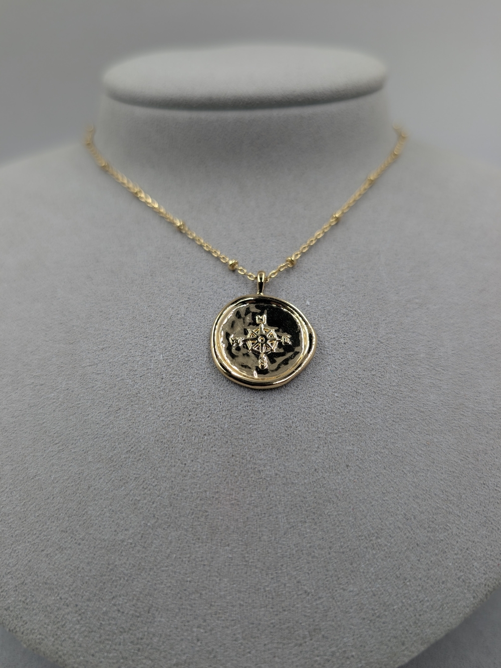 Gorjana Compass Coin Necklace 18K Gold Plated Celestial | M154 - Picture 2 of 9